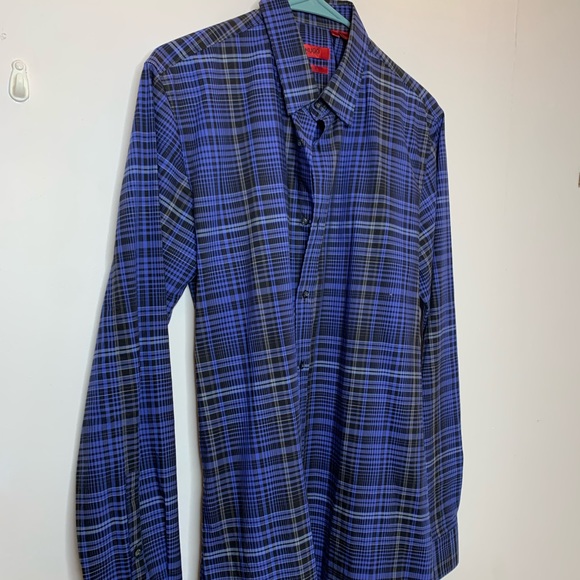 Hugo Boss Button Down Size M - Picture 4 of 5